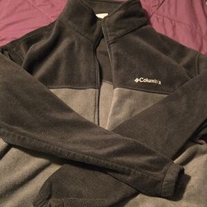 Columbia Two-Tone Black and Gray Fleece Jacket